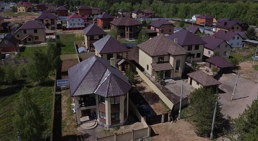 Компания ЭЛИТДОМ создаёт дома под ключ.