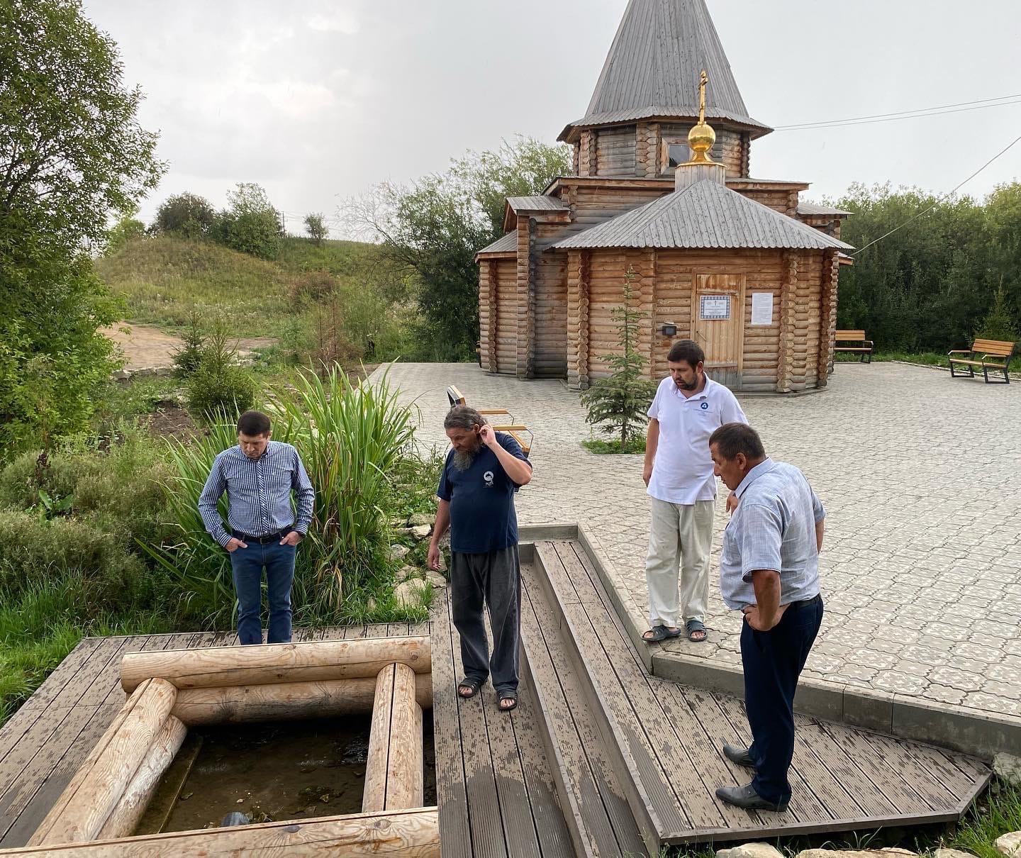 В селе Аркатово на средства благотворителей благоустроили святой источник