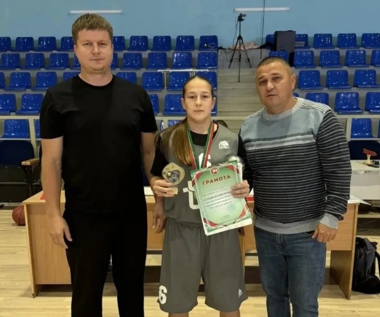 Индивидуальные призы завоевали и два наших игрока