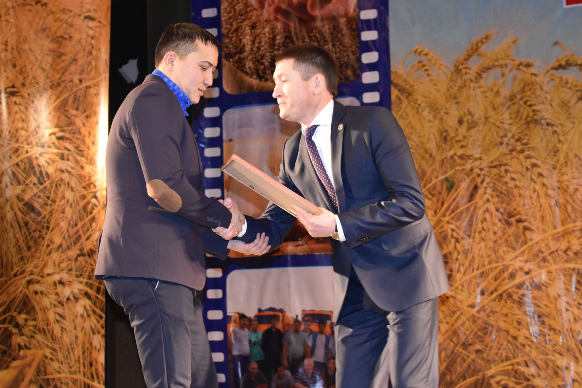 В "День урожая 2018" механизаторы получили заслуженные награды