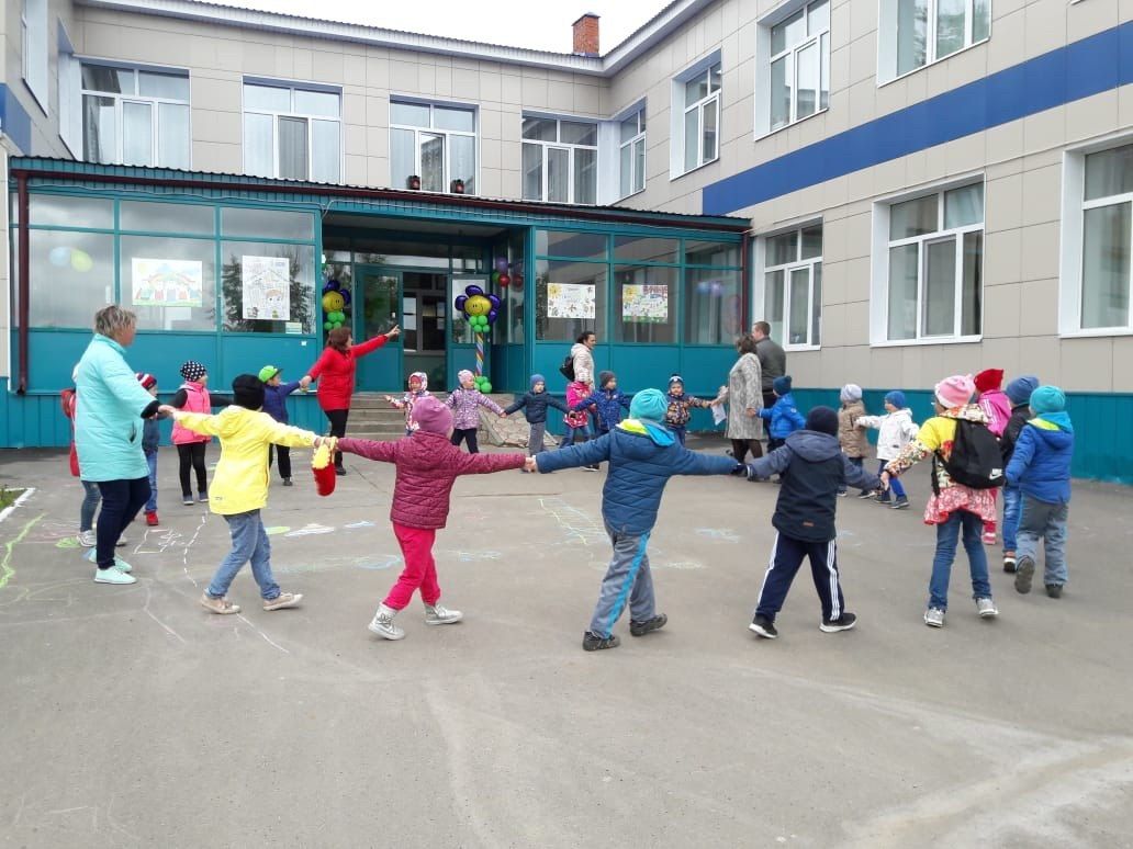 Мероприятие, посвящённое Дню защиты детей прошло в детском саду № 1 "Колокольчик"