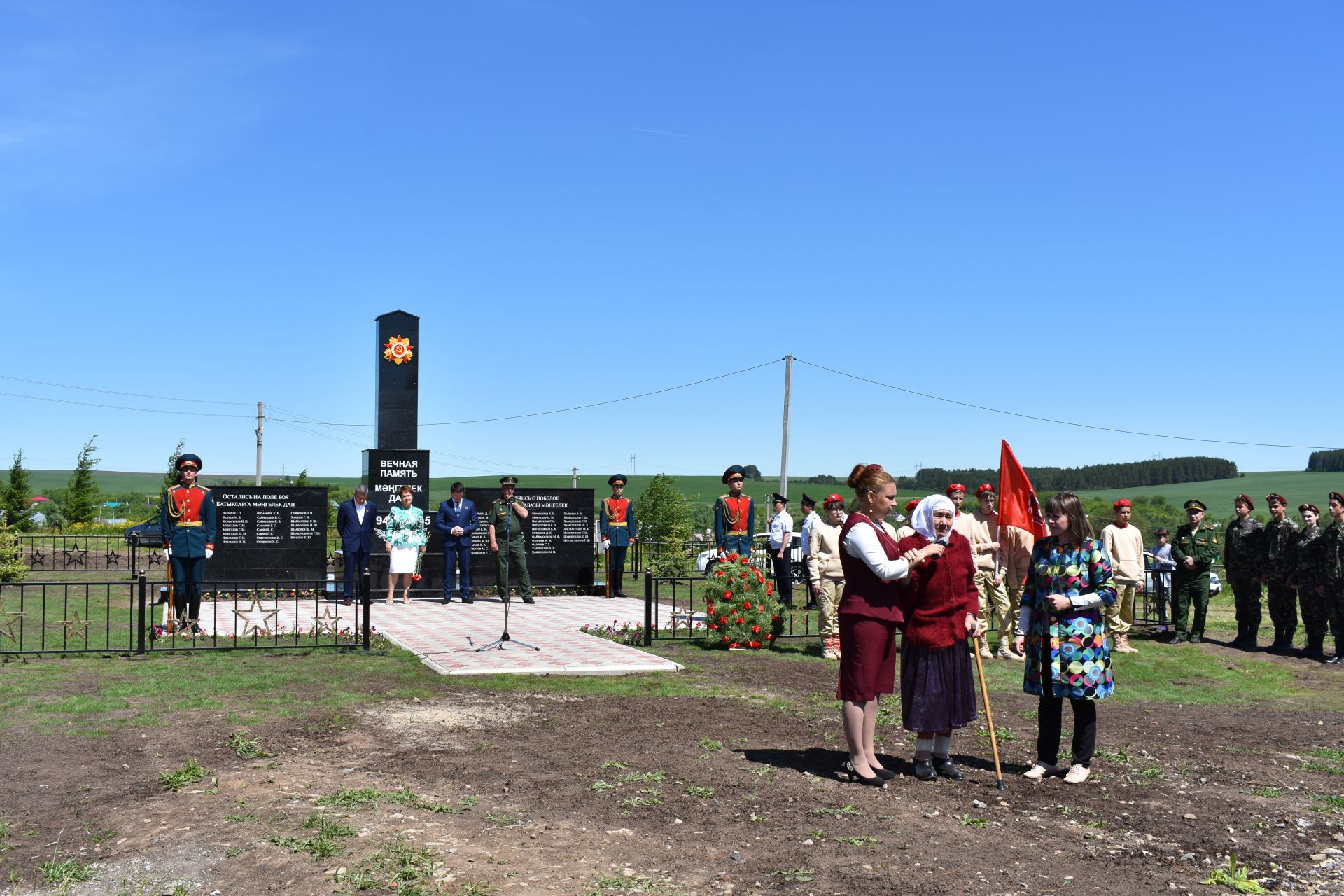 В деревне Салкын Чишма открыли памятник в честь односельчан – участников войны