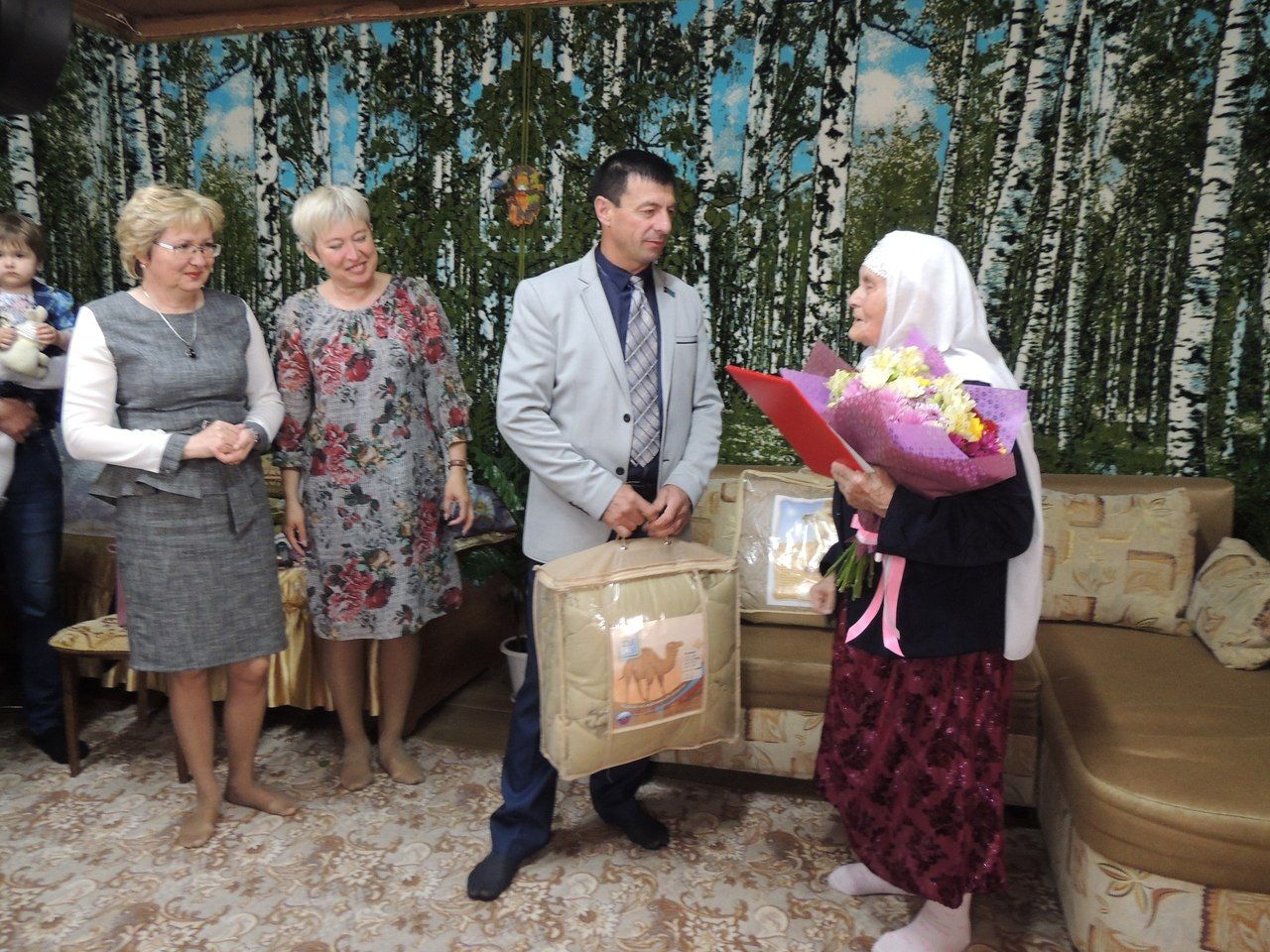 Жительница села Чита Минзифа Валиулловна Зиннатова отметила 90-летний юбилей