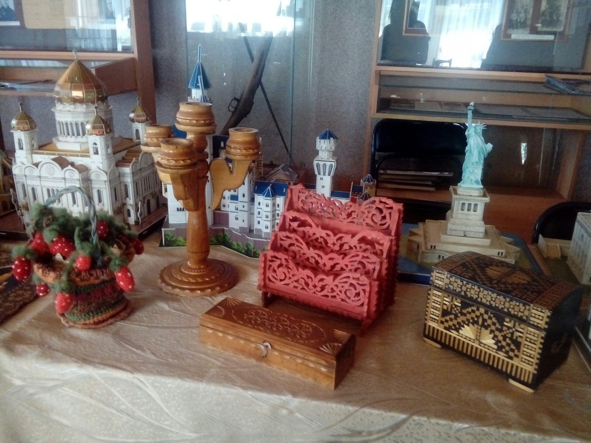 В краеведческом музее Пестречинского района открыта выставка «Добрых рук мастерство»