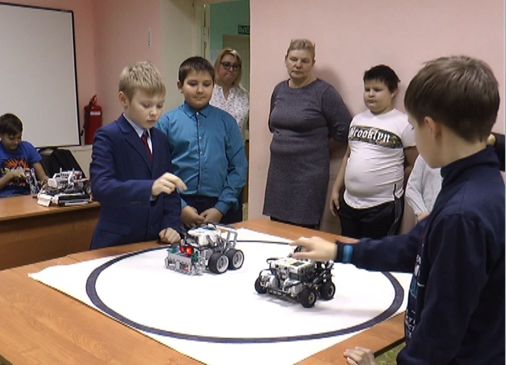 Роботы «состязались» в Пестречинском Доме детского творчества
