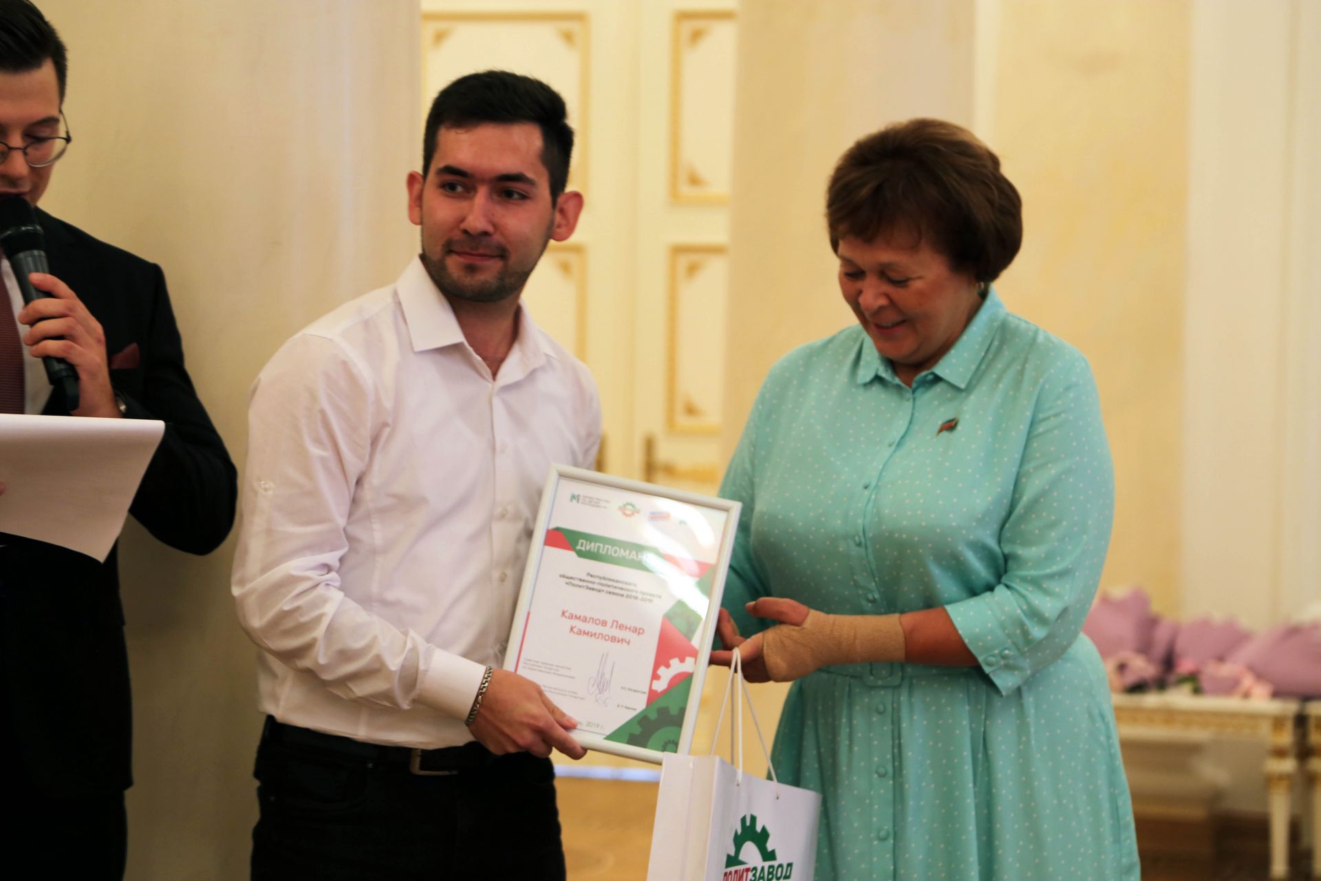 Фарид Мухаметшин встретился с финалистами республиканского проекта «ПолитЗавод»