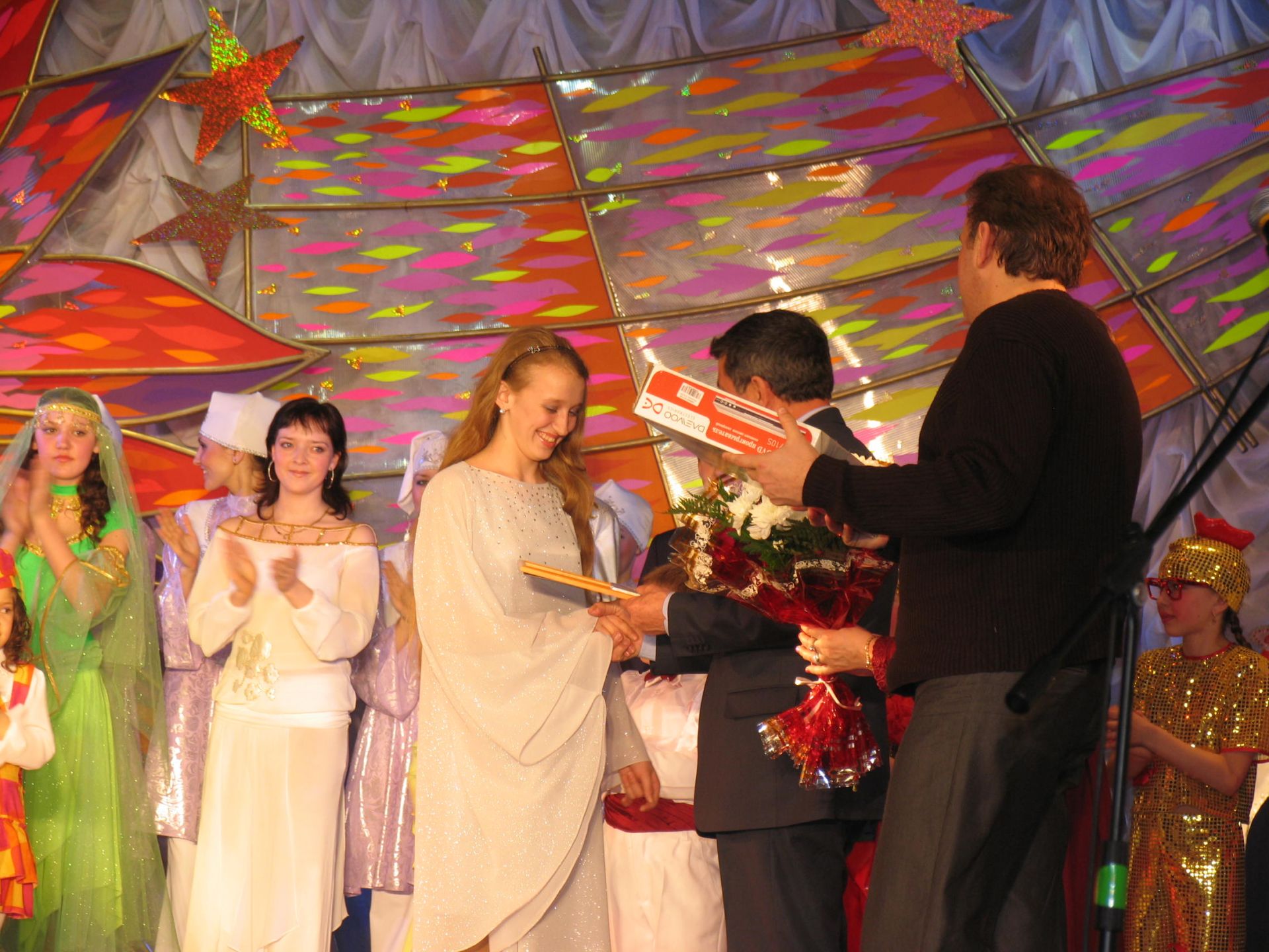 Фотографии с гала-концерта фестиваля «СОЗВЕЗДИЕ-ЙОЛДЫЗЛЫК» 2007 года