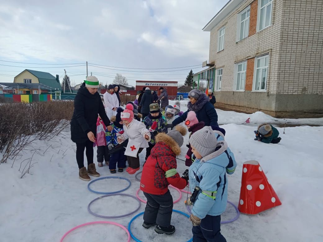 В преддверии празднования Дня защитника Отечества в МБДОУ Солнышко провели ряд мероприятий с детьми