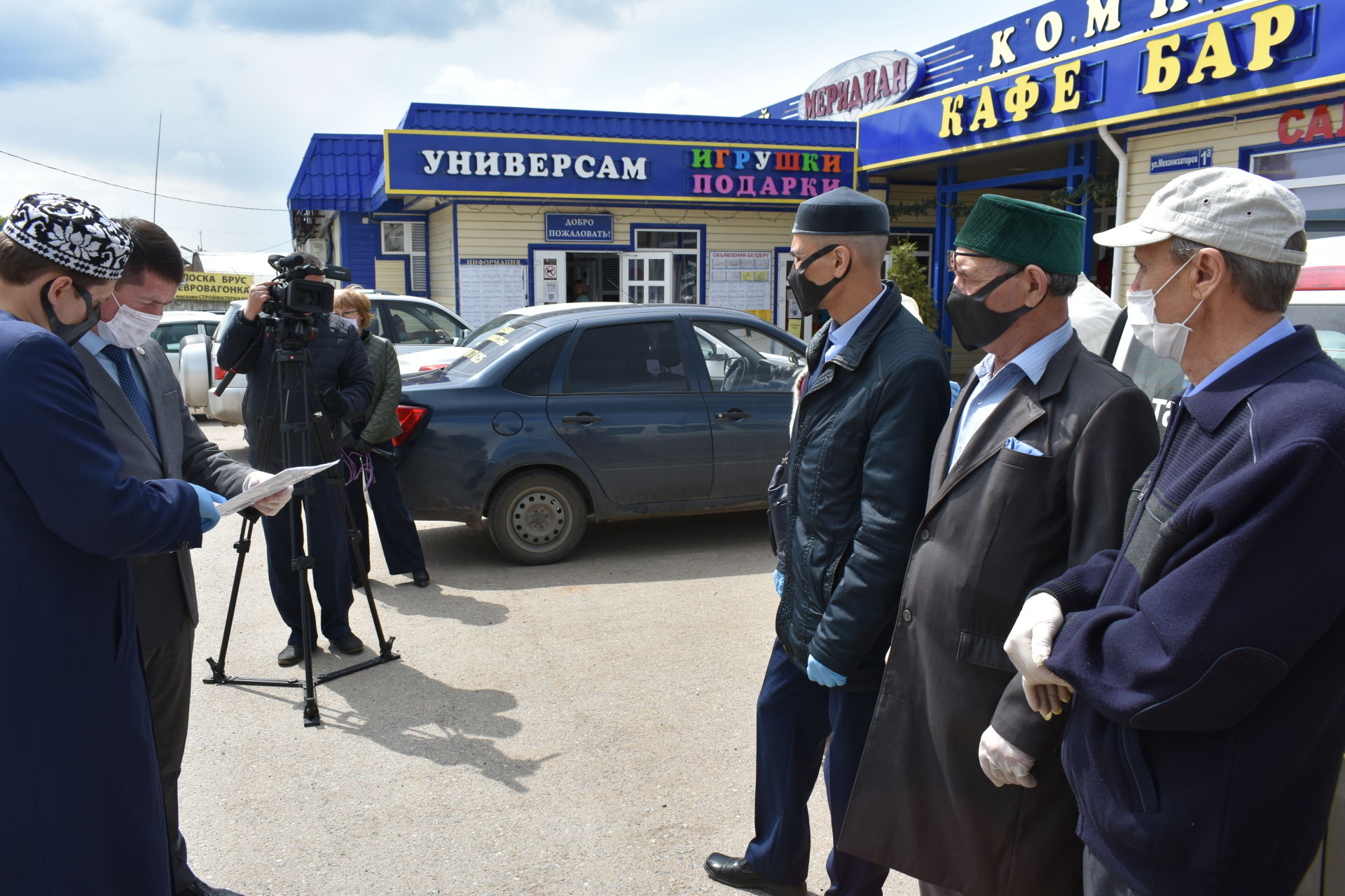 Питрәч районы хакимияте һәм мөхтәсибәте ярдәме белән 500 азык-төлек җыелмасы таратылды