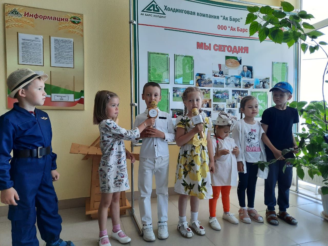 Воспитанники пестречинского детского сада «Бэлэкэч» побывали на экскурсии в «Ак барс Пестрецы»