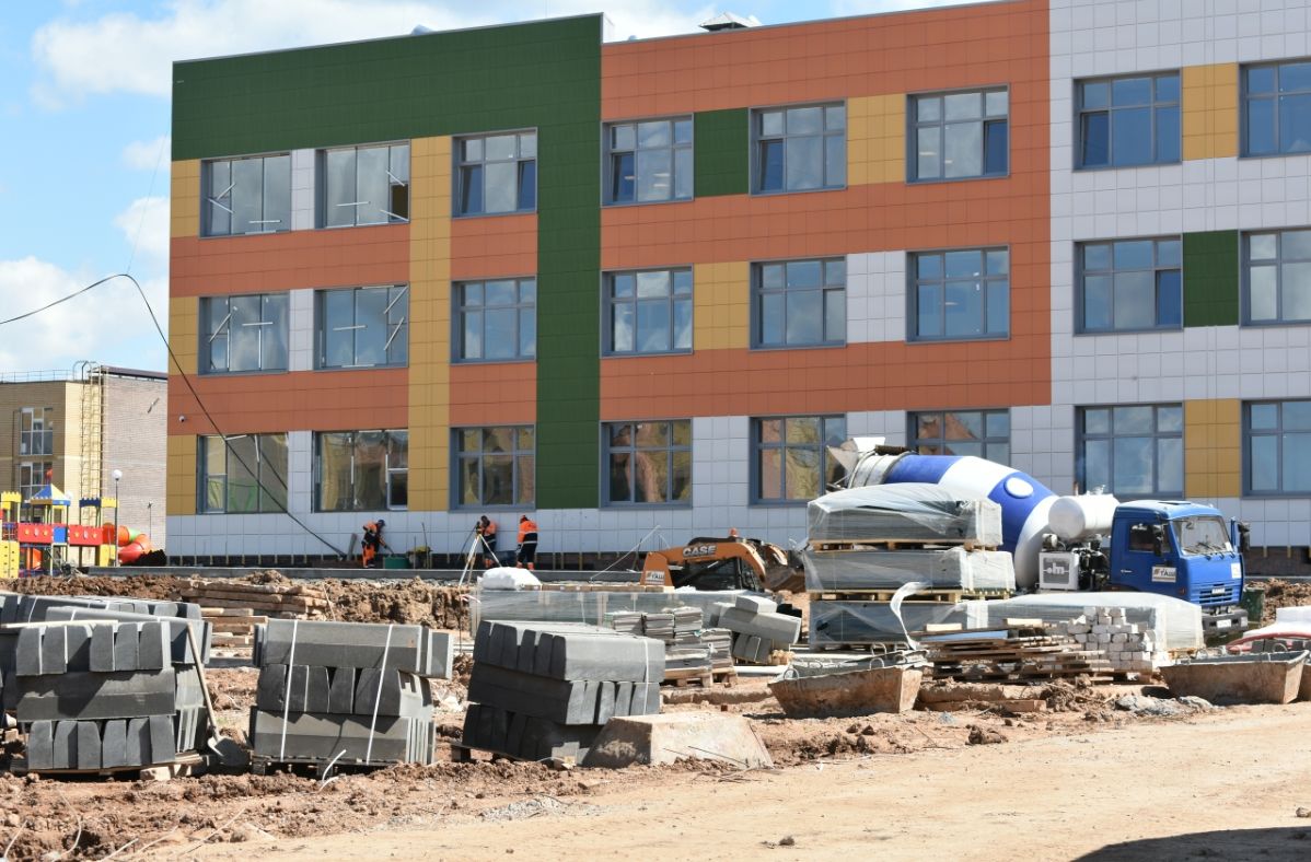 Строительство самой большой школы в Пестречинском районе почти завершено