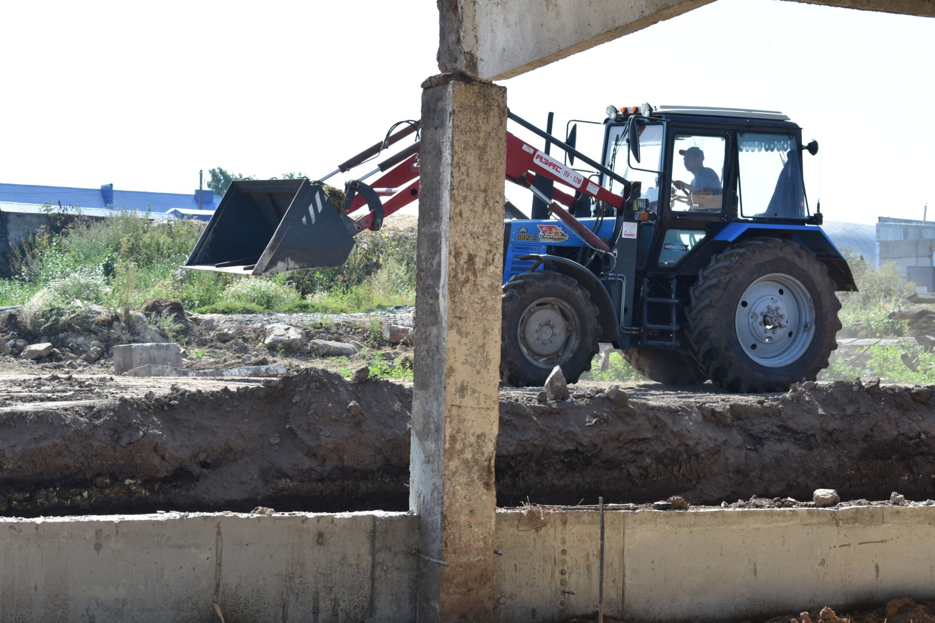 В крупном сельхозпредприятии Пестречинского района строится телятник