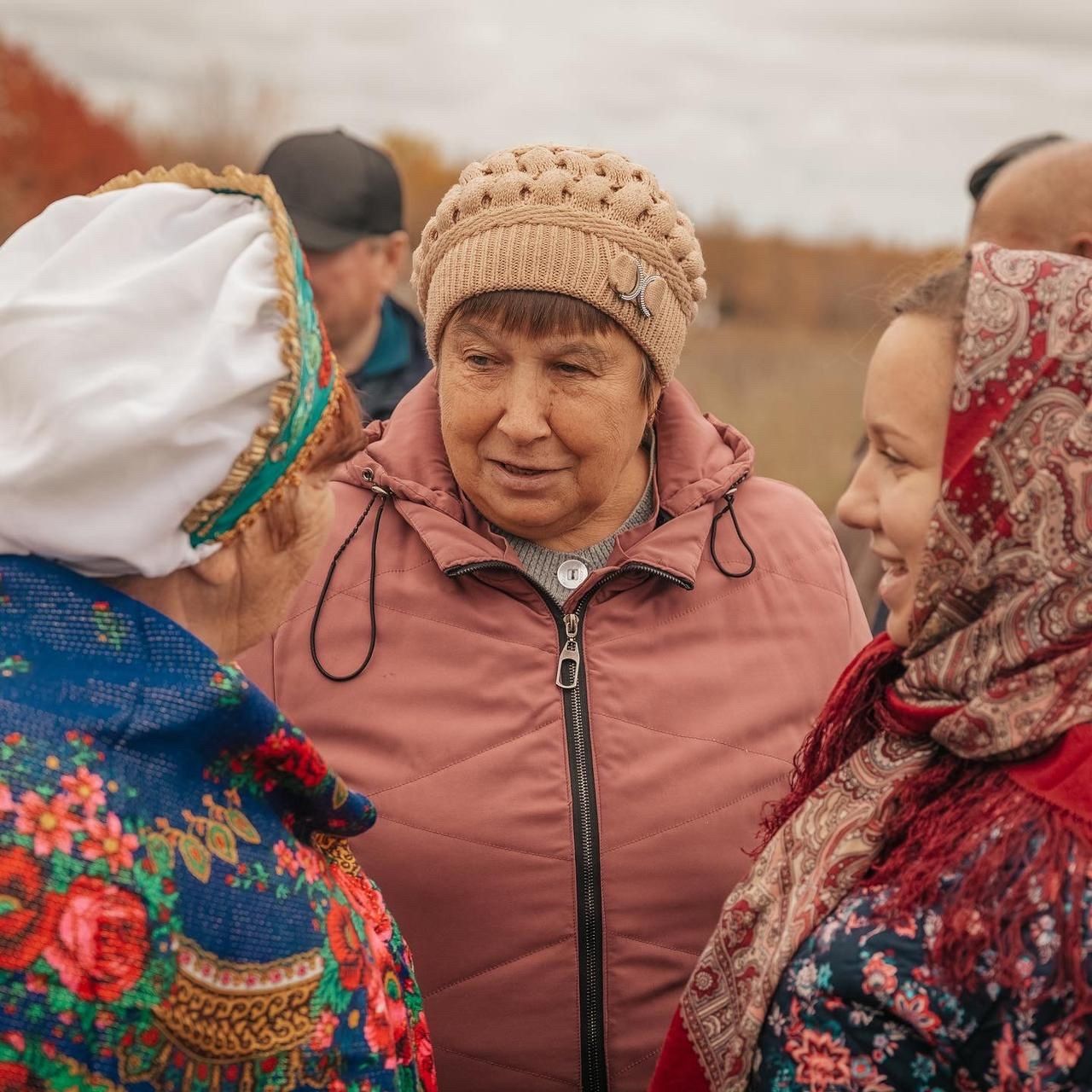 В Люткино отпраздновали завершение благоустройства местного кладбища