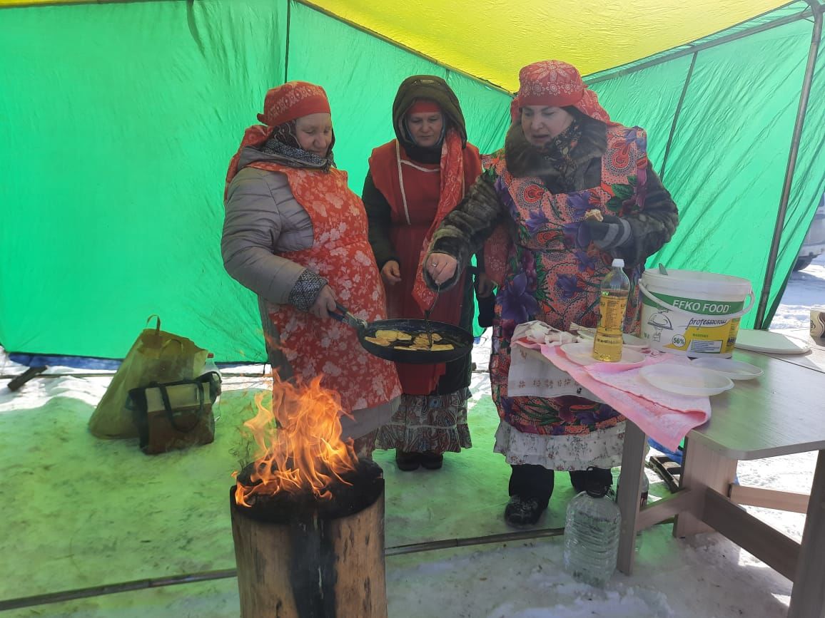 В Куюках прошли масленичные гуляния