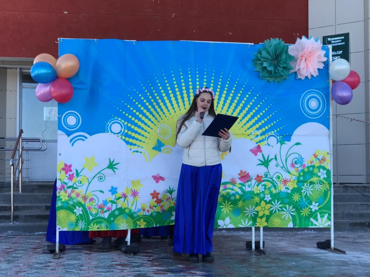 Сегодня в селе Ленино-Кокушкино на площади Молодёжного центра прошёл весенний праздник Навруз