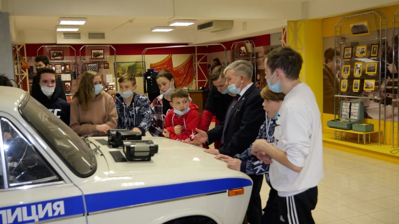 Управление ГИБДД МВД по Республике Татарстан посетили воспитанники Чистопольского детского дома