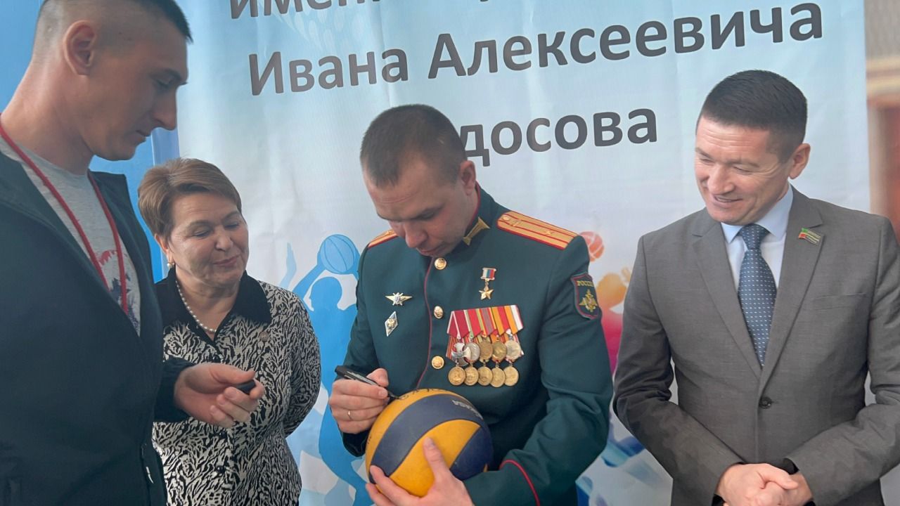 Пестречинской первой школе дали имя Героя России Ивана Додосова