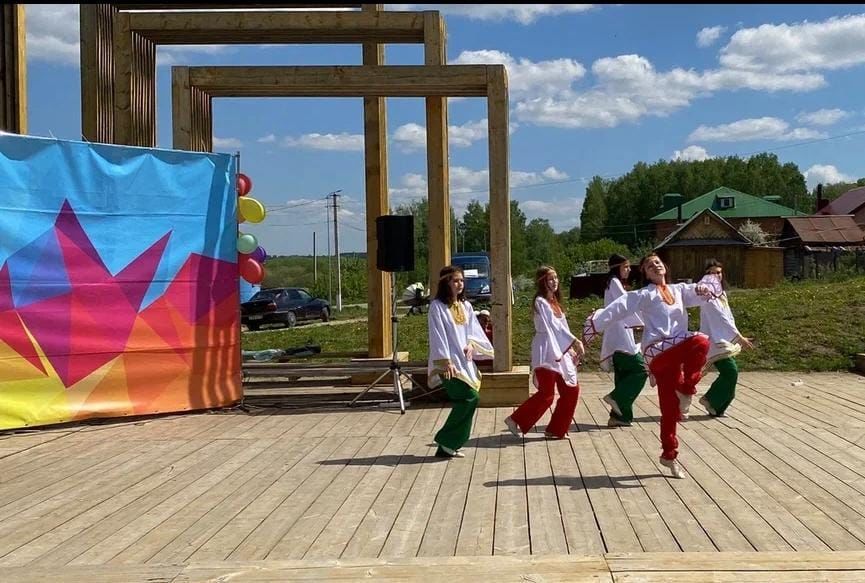 В парке "Детство" села Ленино-Кокушкино прошло праздничное мероприятие