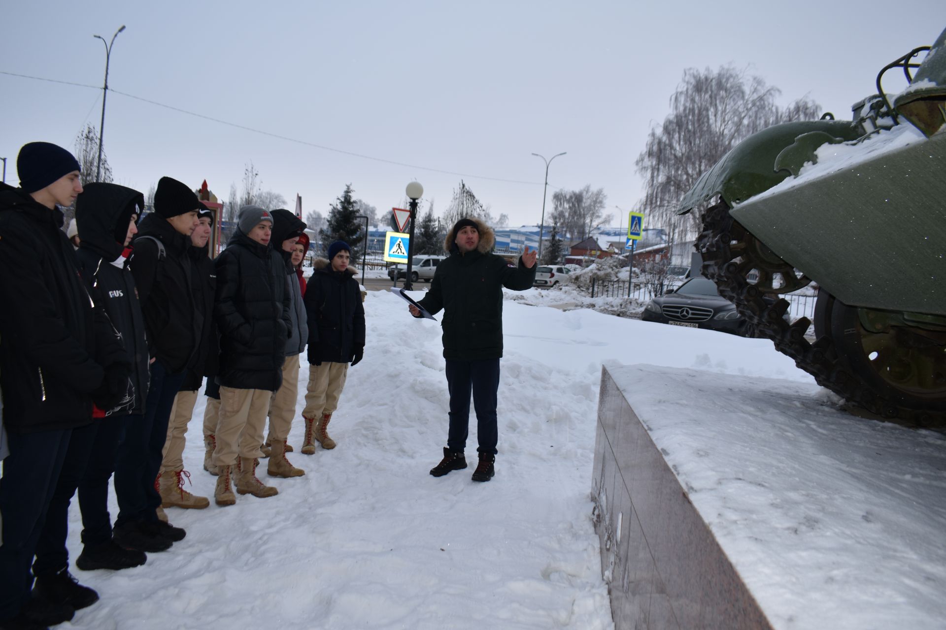 Пестречинских детей познакомили с военной техникой