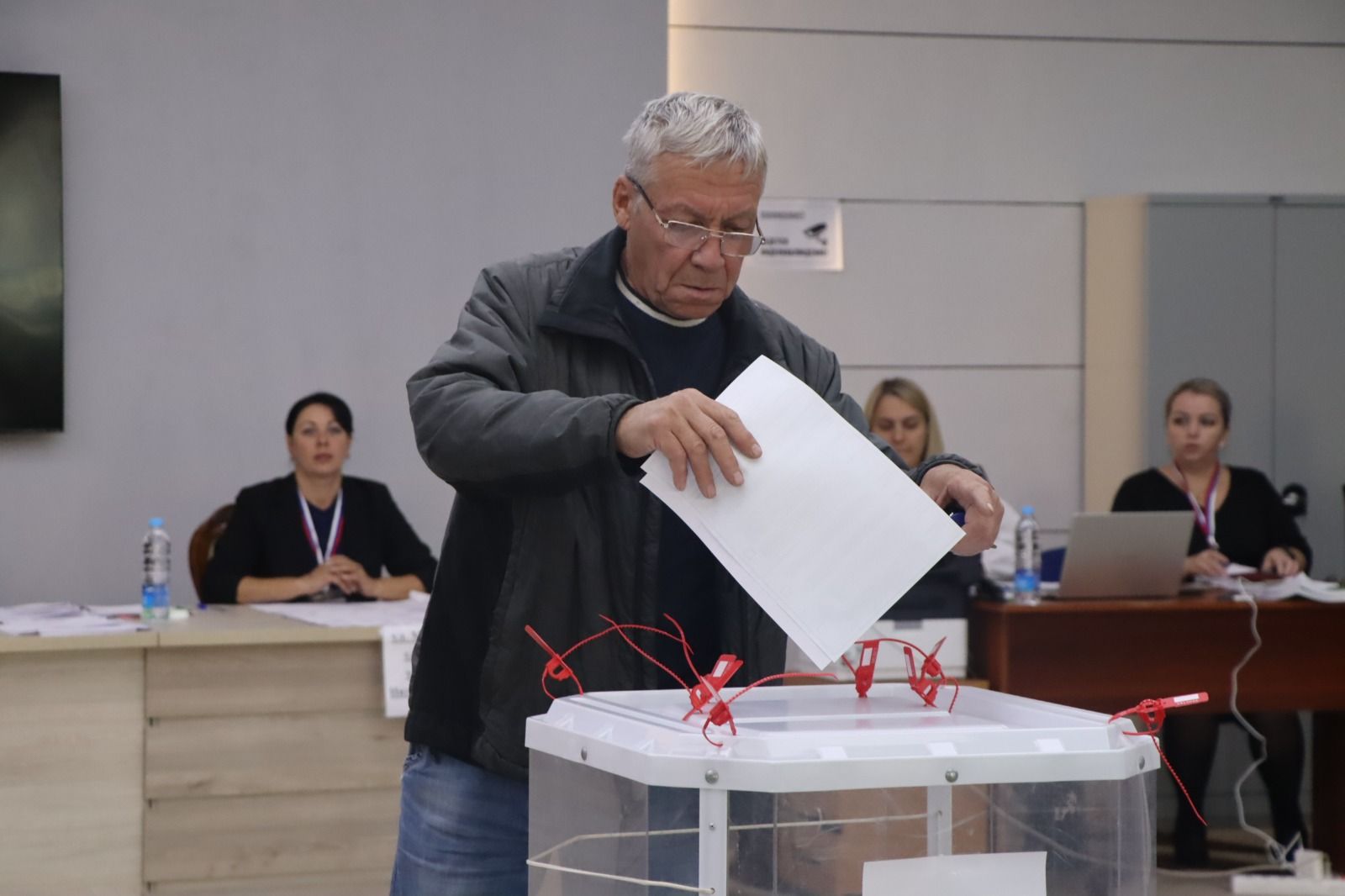 Пестречинцы активно голосуют с самого утра