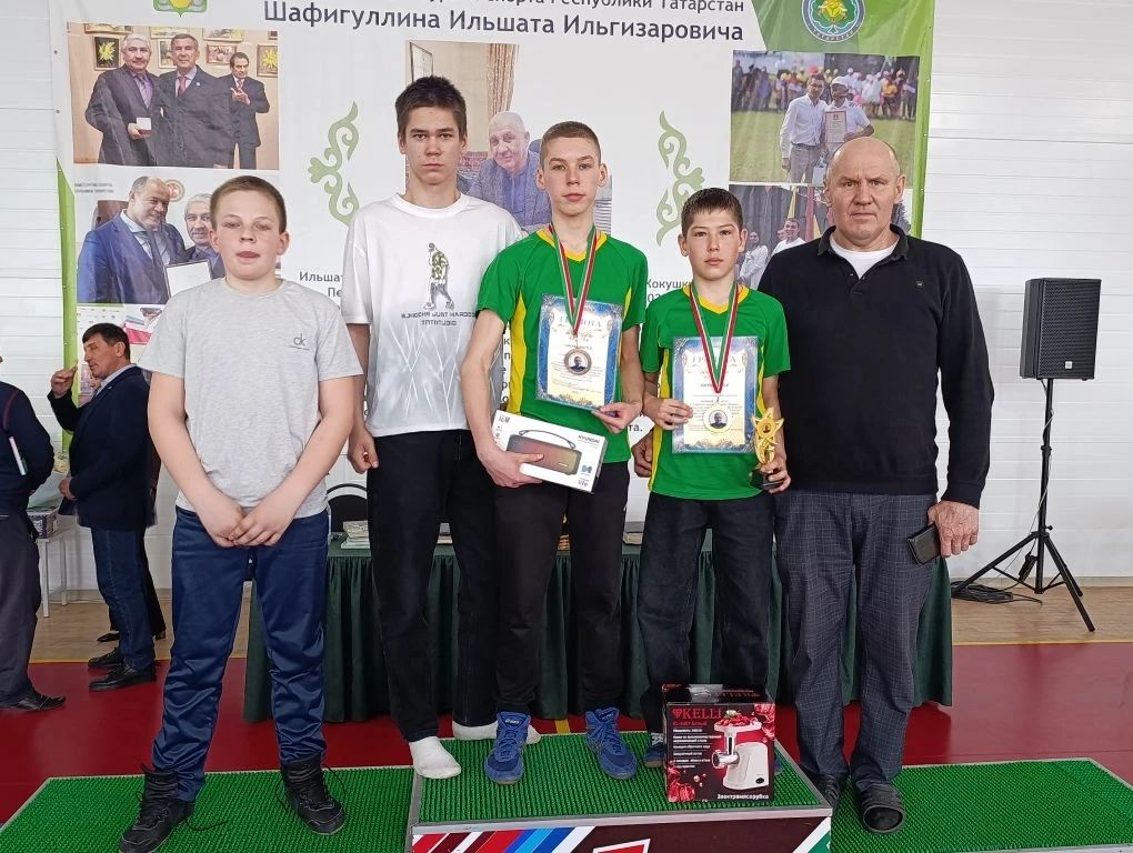 Стали известны победители турнира по национальной борьбе