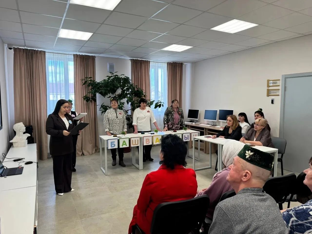 В пестречинской библиотеке прошла литературная игра-головоломка «Тукай живёт в наших сердцах»
