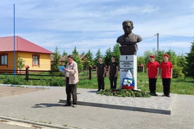 Пановка укучылары Брест крепостен саклаучының батырлыгы тарихы белән таныштылар