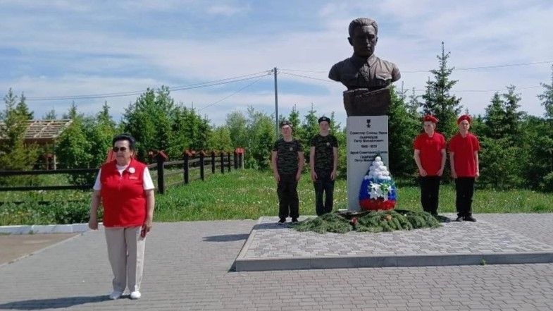 Пановка укучылары Брест крепостен саклаучының батырлыгы тарихы белән таныштылар