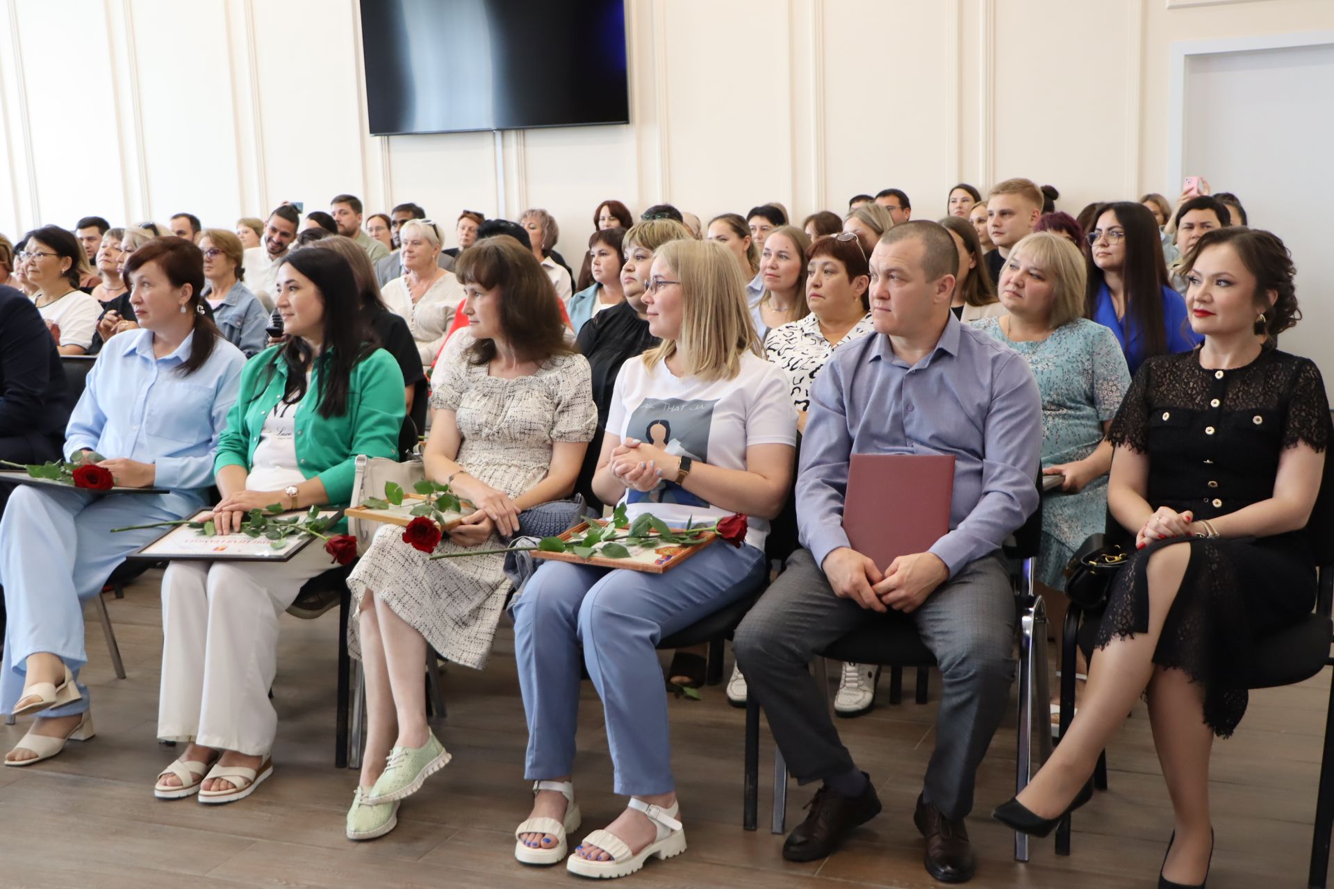 В Пестрецах наградили медработников