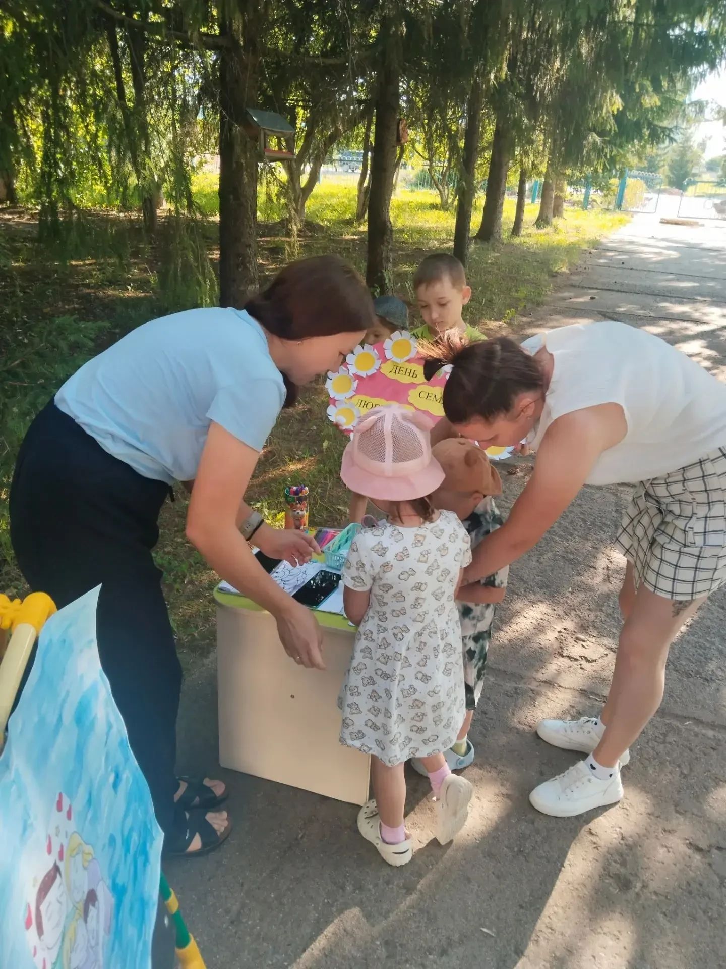 В пестречинском детсаду «Солнышко» отметили День семьи, любви и верности