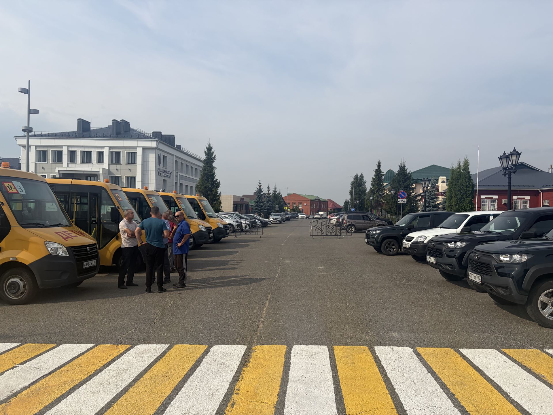 В Пестрецах проверили служебные машины и школьные автобусы