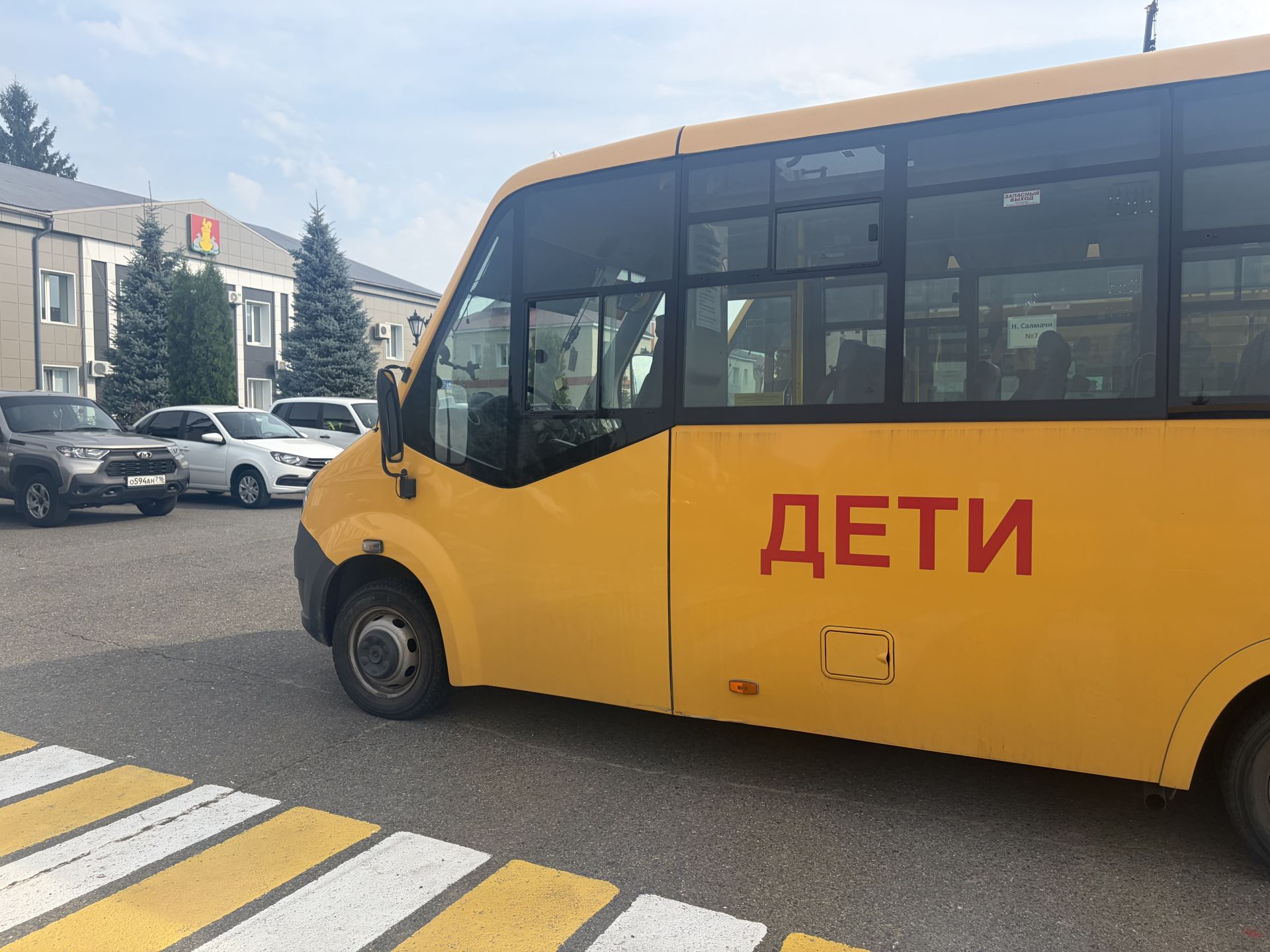 В Пестрецах проверили служебные машины и школьные автобусы