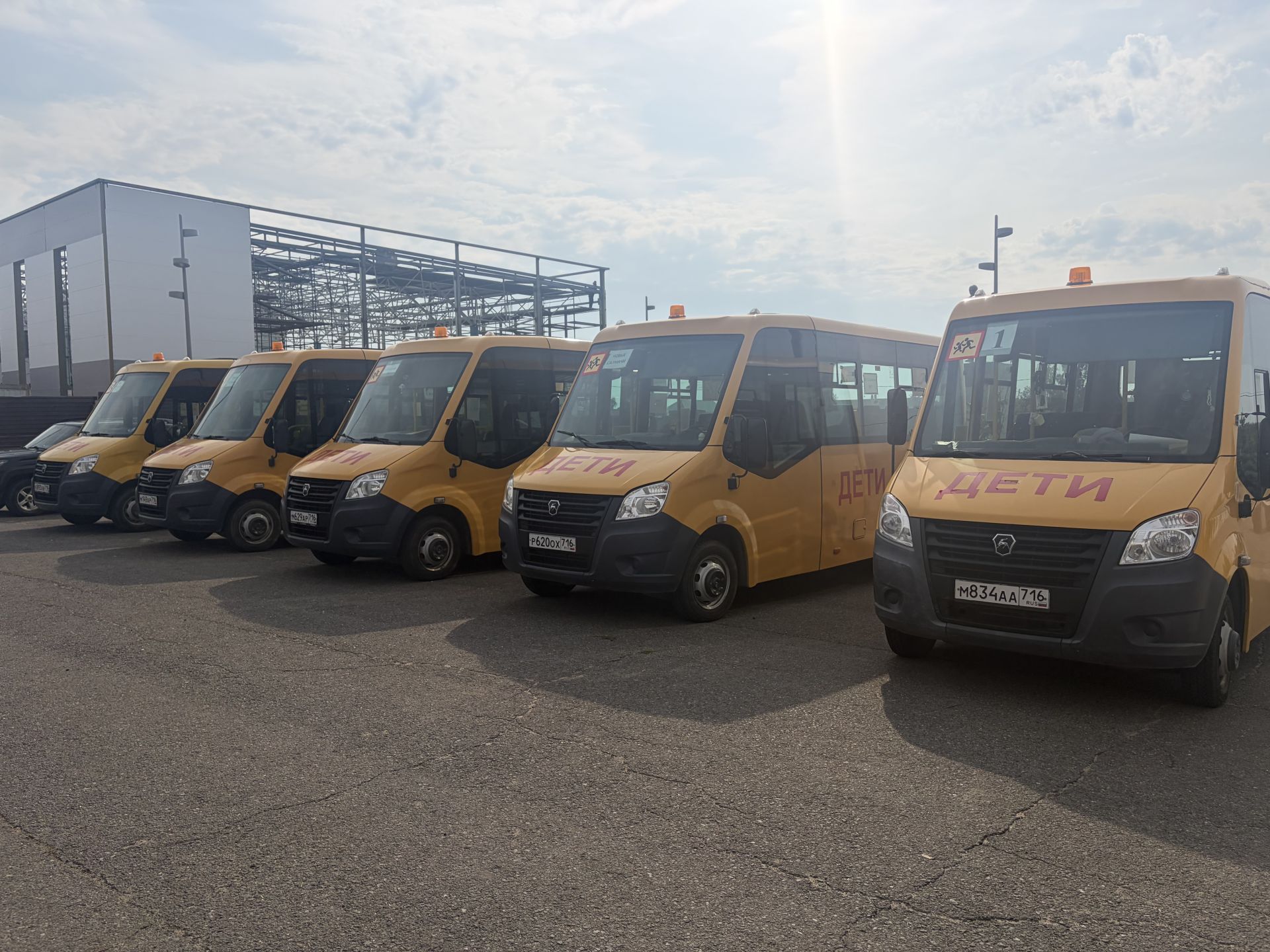В Пестрецах проверили служебные машины и школьные автобусы
