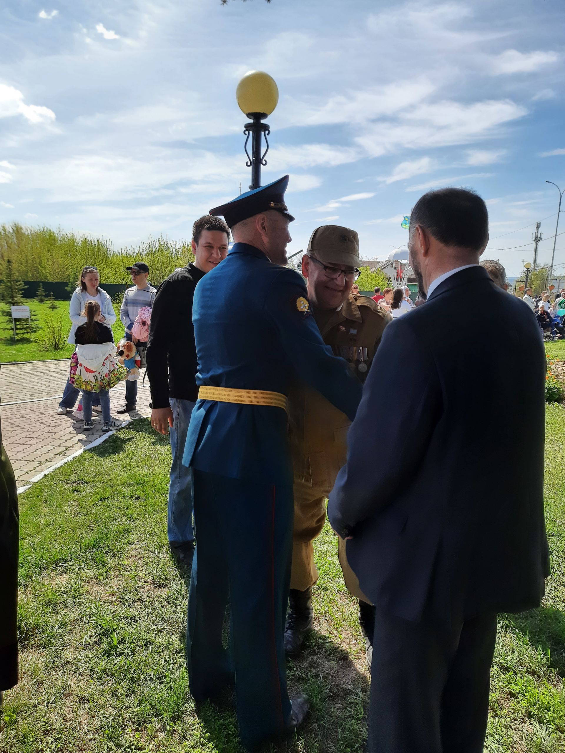 В Пестрецах прошел праздничный парад ко Дню Победы