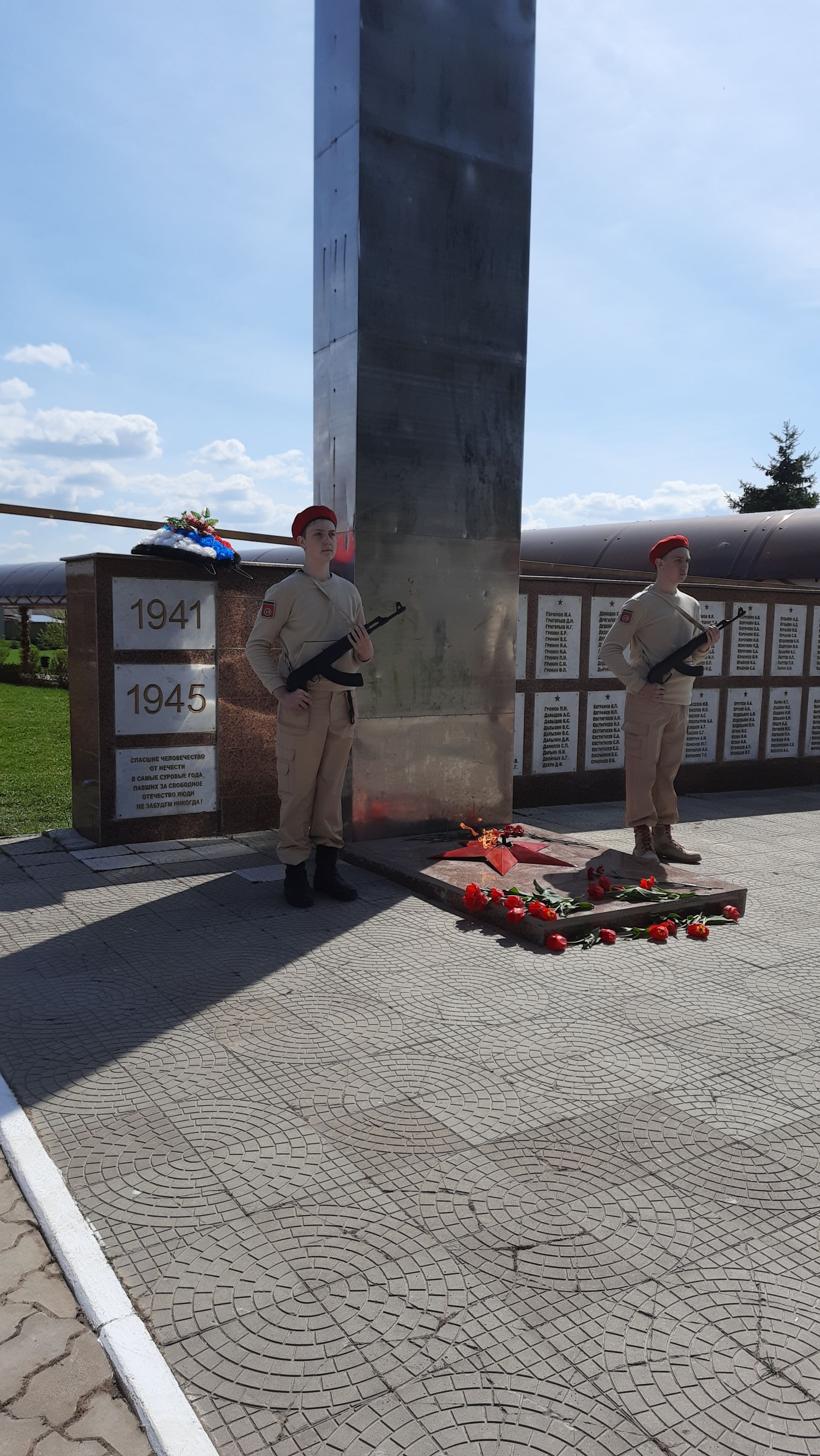 В Пестрецах прошел праздничный парад ко Дню Победы