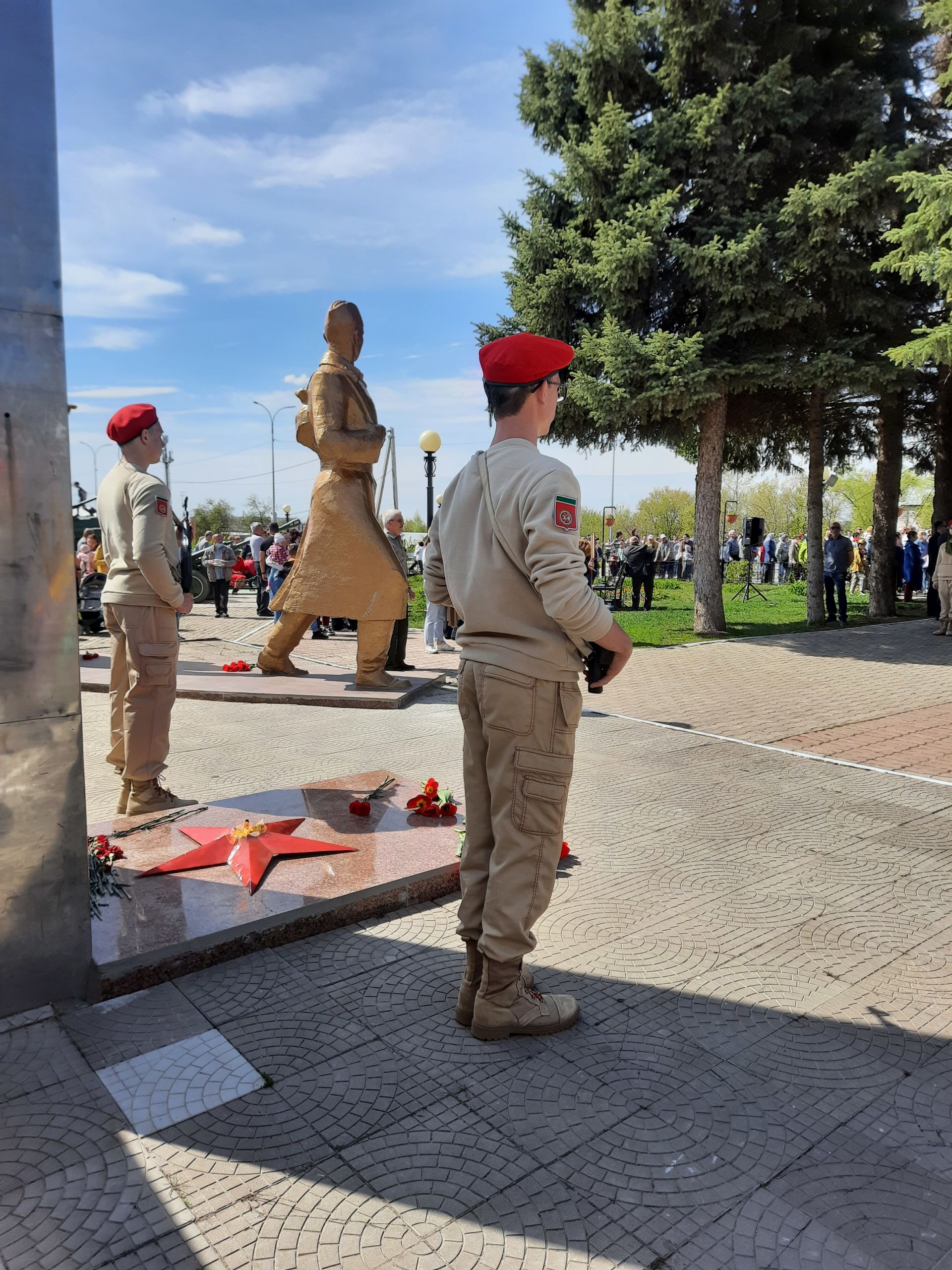 В Пестрецах прошел праздничный парад ко Дню Победы