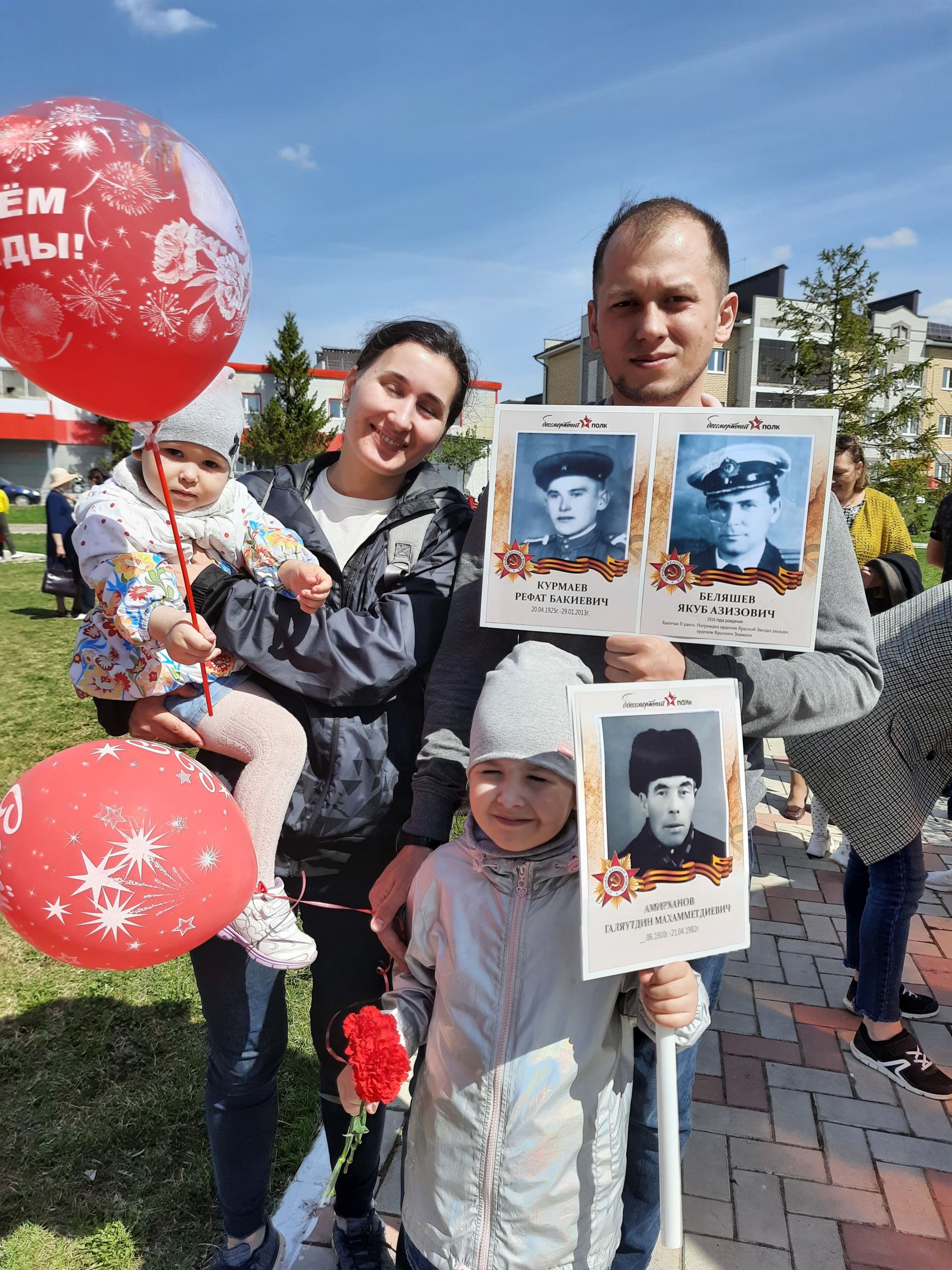 В Пестрецах прошел праздничный парад ко Дню Победы