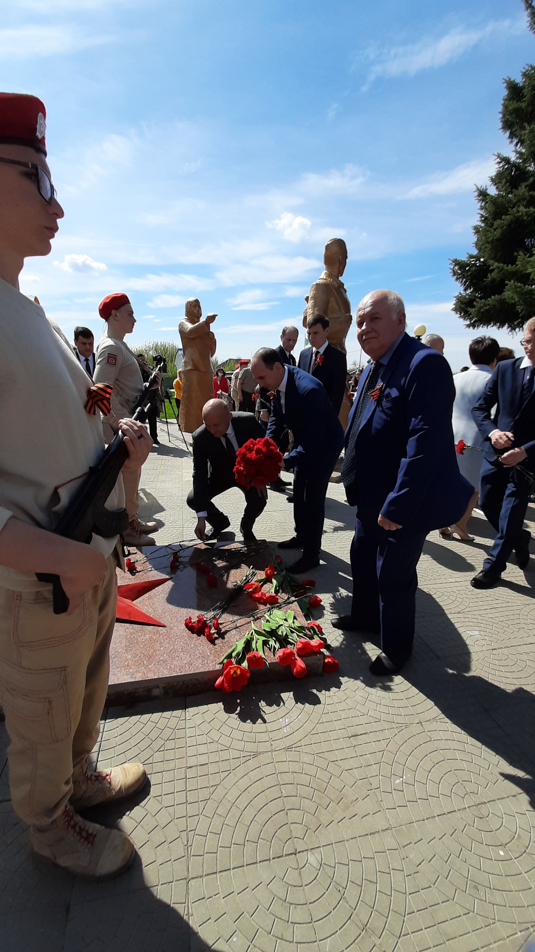 В Пестрецах прошел праздничный парад ко Дню Победы