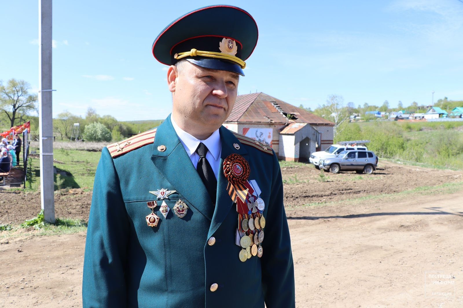 Открытие памятников