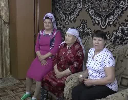 Юбиляр Зайтуна апа Галиахметова приняла поздравления