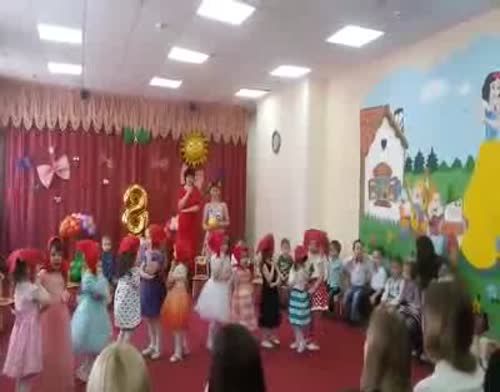 В детских садиках районного центра Пестрецы проходят утренники 
