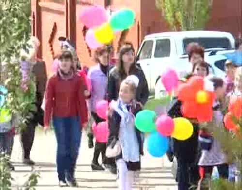Җиңү бәйрәме Питрәчтә парад һәм салют белән үтте
