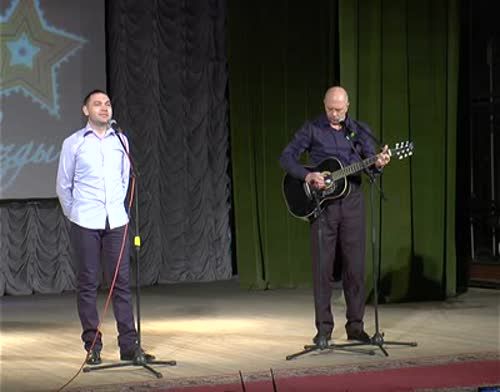 Глава Пановского поселения покорил зрителей задушевной песней под гитару