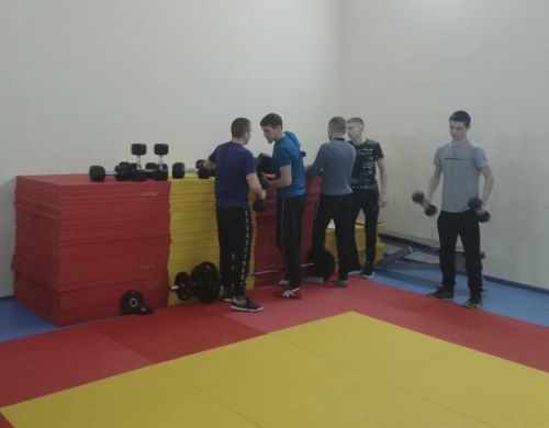 Спортивному залу ДК села Шали передали спортивный инвентарь для занятий дзюдо