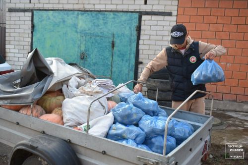Читинцы раздали гушр садака пожилым пестречинцам