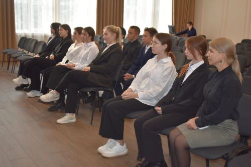Питрәч укучыларына көн саен үз өстеңдә эшләү генә уңышка китерәчәк дип сөйләделәр