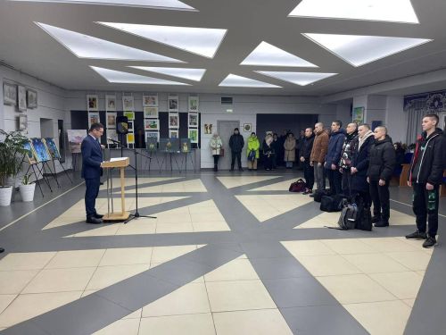 Семь призывников из Пестречинского района отправились служить в армию