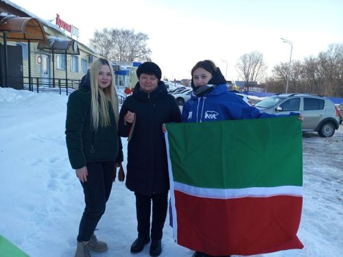 Пестречинские молодогвардейцы провели акцию ко Дню Государственного флага РТ