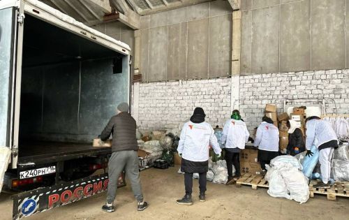 Волонтеры передали военнослужащим из РТ тонн груза с одеждой, едой и медикаментами
