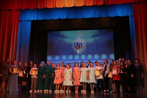 В Ленино-Кокушкино прошёл гала-концерт «Славься, Отечество»